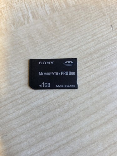 1gb genuine sony memory stick - 1gb,