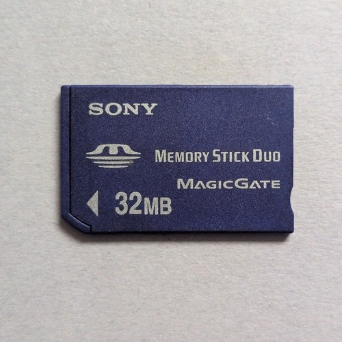 32mb official sony memory - 32mb,